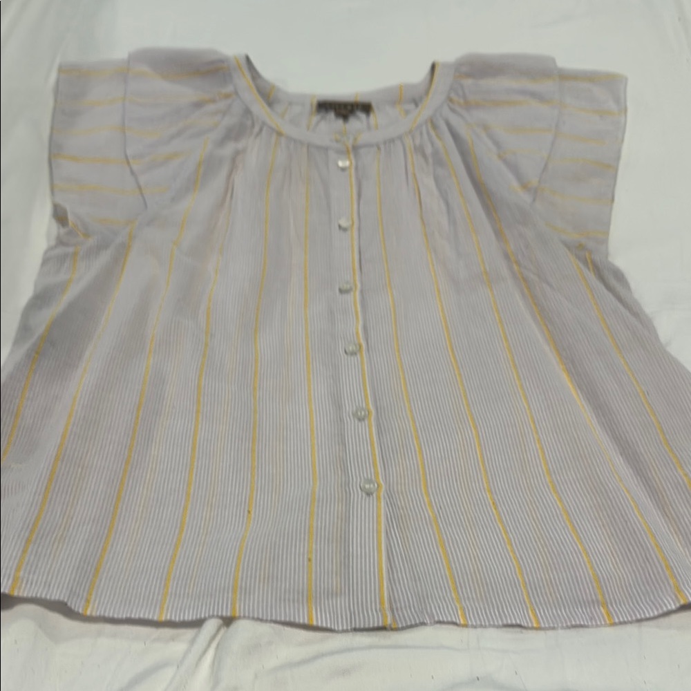 Lilla P Gray Tan Flutter Sleeve Blouse